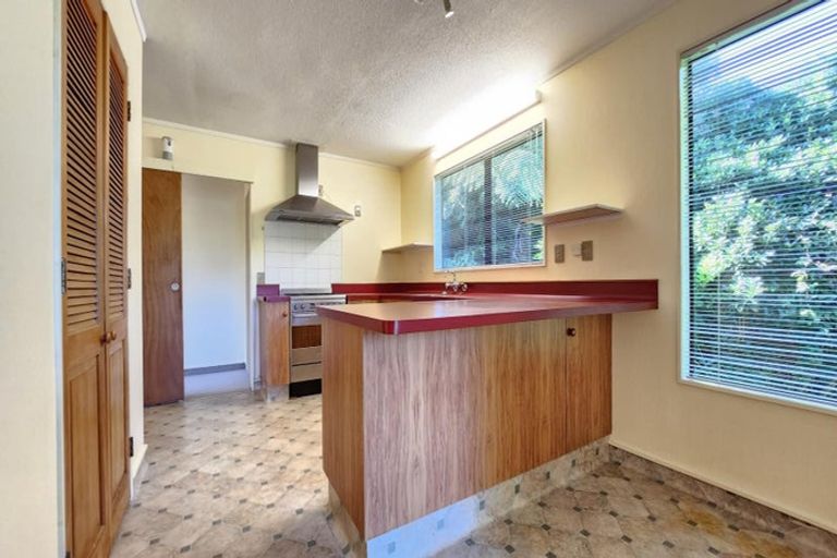 Photo of property in 43b Thatcher Crescent, Crofton Downs, Wellington, 6035