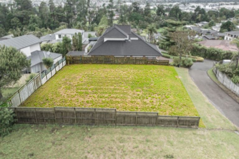 Photo of property in 12 Vintage Drive, Henderson, Auckland, 0612