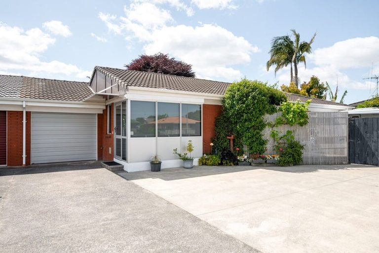 Photo of property in 118b Sandwich Road, St Andrews, Hamilton, 3200