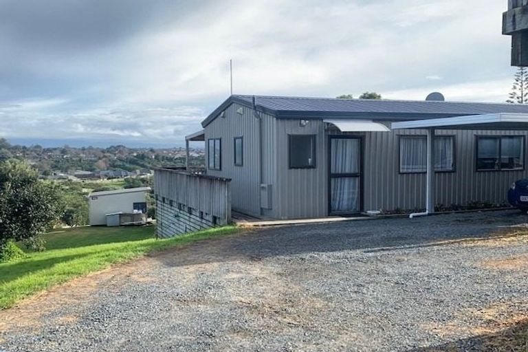 Photo of property in 133 Cambridge Road, Bethlehem, Tauranga, 3110