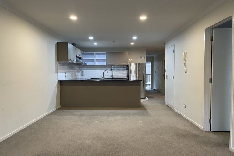 Photo of property in 417/26 Remuera Road, Newmarket, Auckland, 1050
