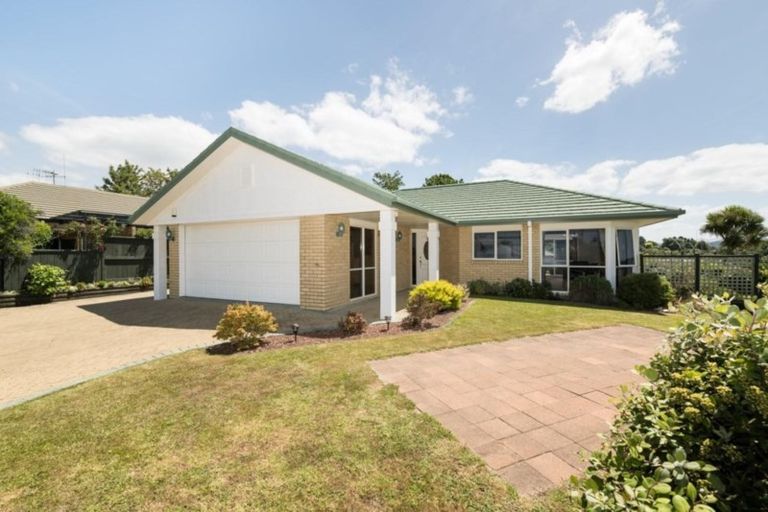Photo of property in 27 Mahonia Place, Pyes Pa, Tauranga, 3112
