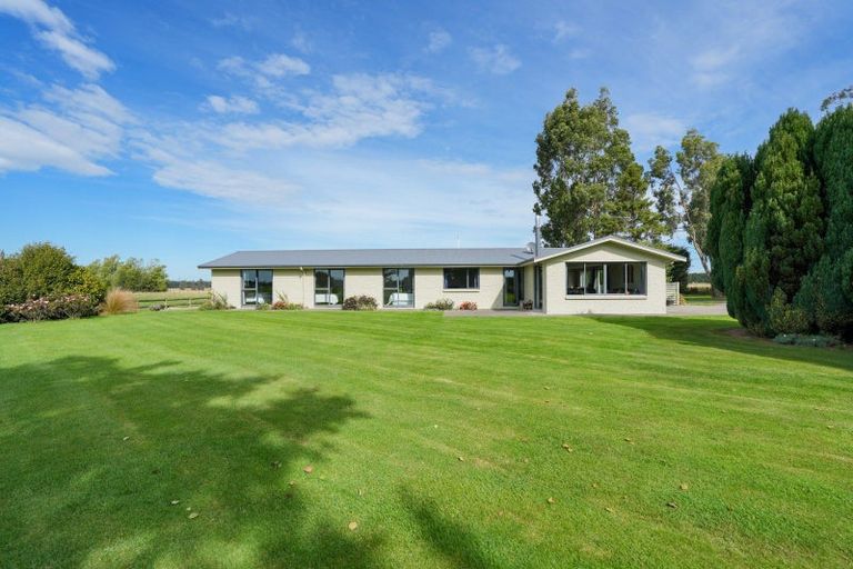 Photo of property in 239 Pomona East, Makarewa, Invercargill, 9876