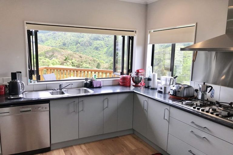 Photo of property in 9 Mcewen Crescent, Riverstone Terraces, Upper Hutt, 5018