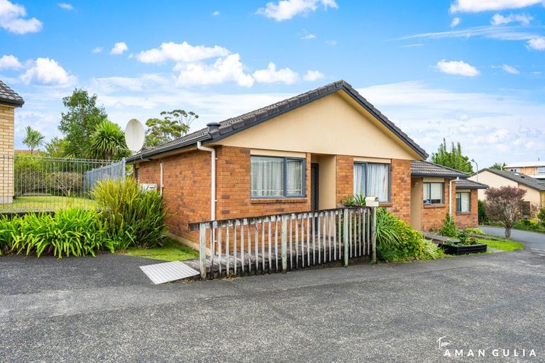 Photo of property in Carwyn Place, 32/352a Swanson Road, Ranui, Auckland, 0612