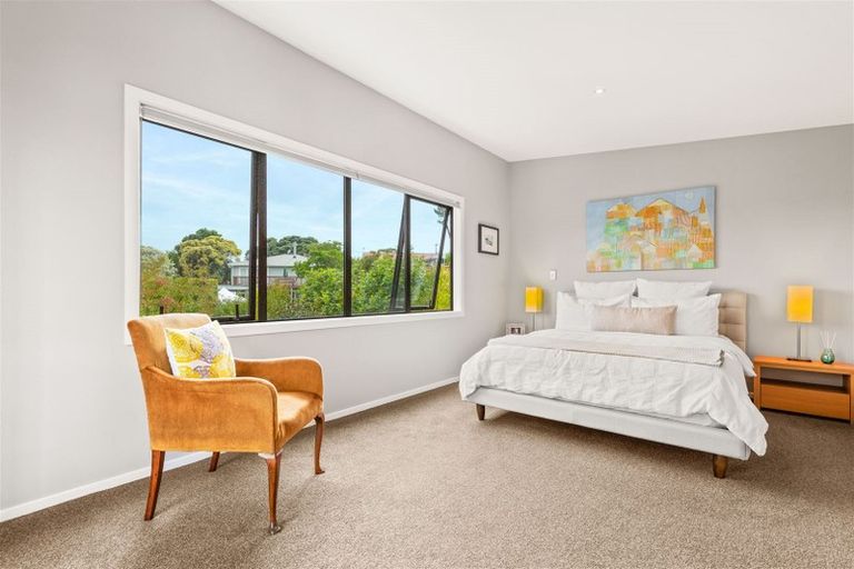 Photo of property in 16a Wharf Road, Te Atatu Peninsula, Auckland, 0610