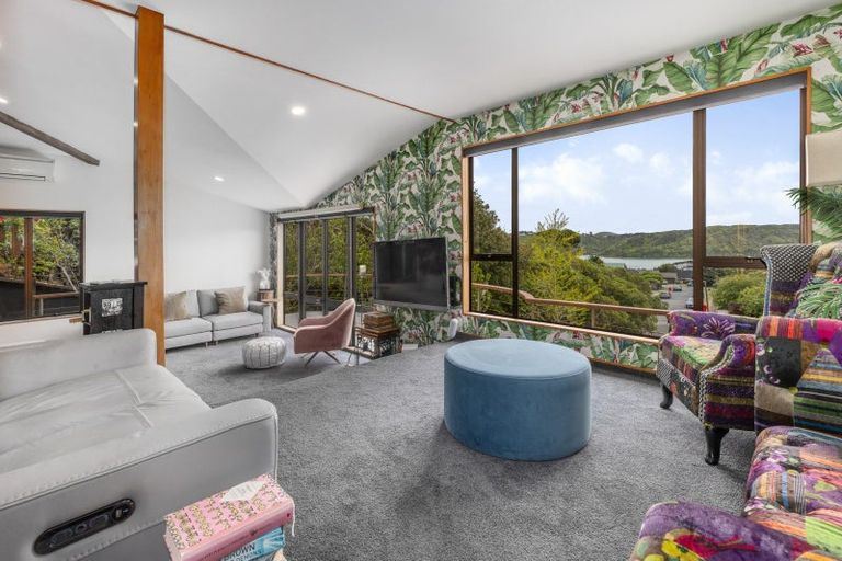 Photo of property in 57 Kinloch Place, Papakowhai, Porirua, 5024