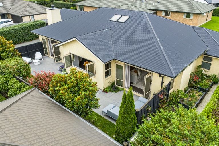 Photo of property in 5 Millpark Place, Northwood, Christchurch, 8051