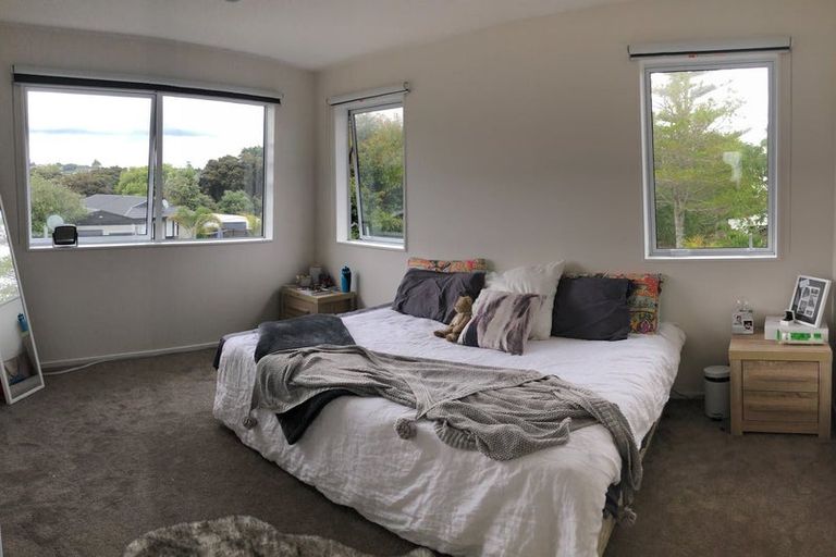 Photo of property in 31 Devonshire Road, Unsworth Heights, Auckland, 0632