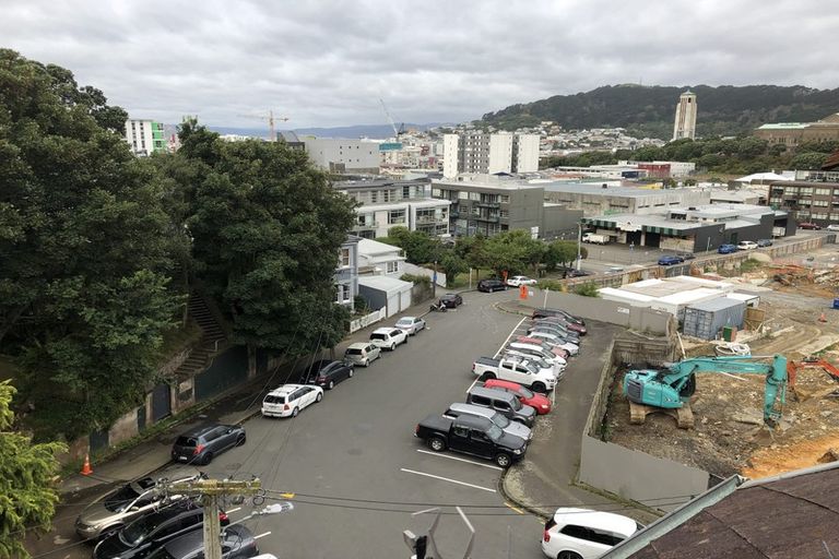 Photo of property in 31 Arlington Street, Mount Cook, Wellington, 6011