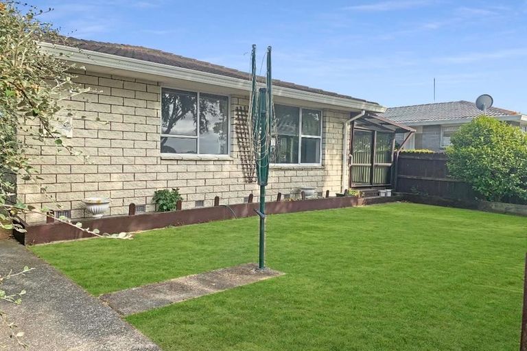 Photo of property in 83a Cottonwood Street, Parklands, Christchurch, 8083