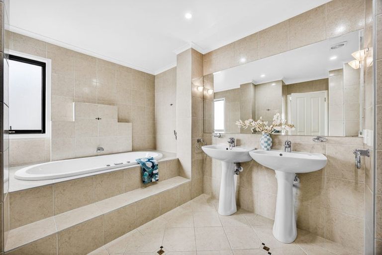 Photo of property in 64 Seacrest Drive, West Harbour, Auckland, 0618