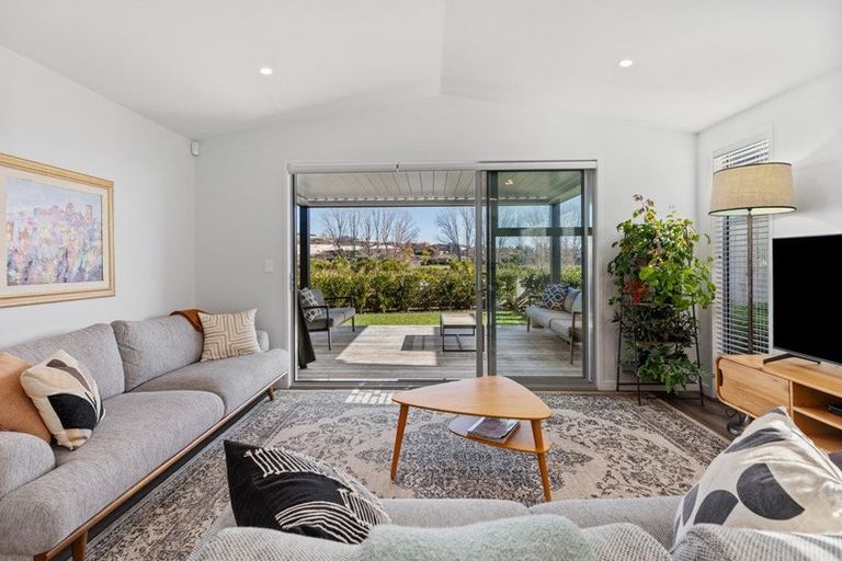 Photo of property in 74 Saint Pauls Drive, Brookfield, Tauranga, 3110