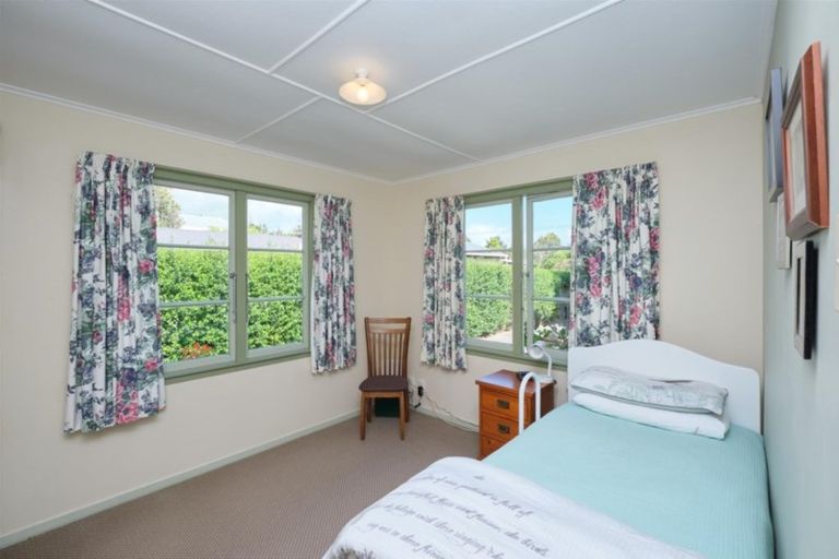 Photo of property in 9 Falstaff Street, Stratford, 4332