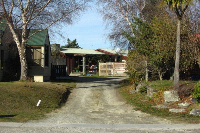 Photo of property in 57 Oregon Drive, Kelvin Heights, Queenstown, 9300