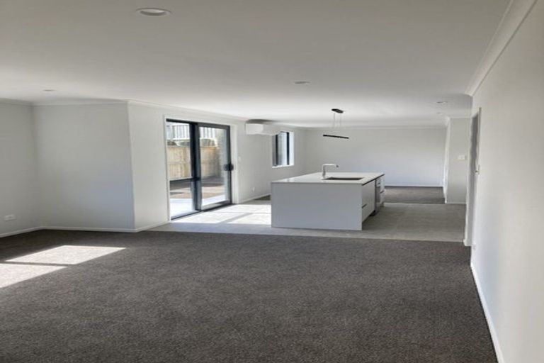 Photo of property in 297 Lakes Boulevard, Pyes Pa, Tauranga, 3112