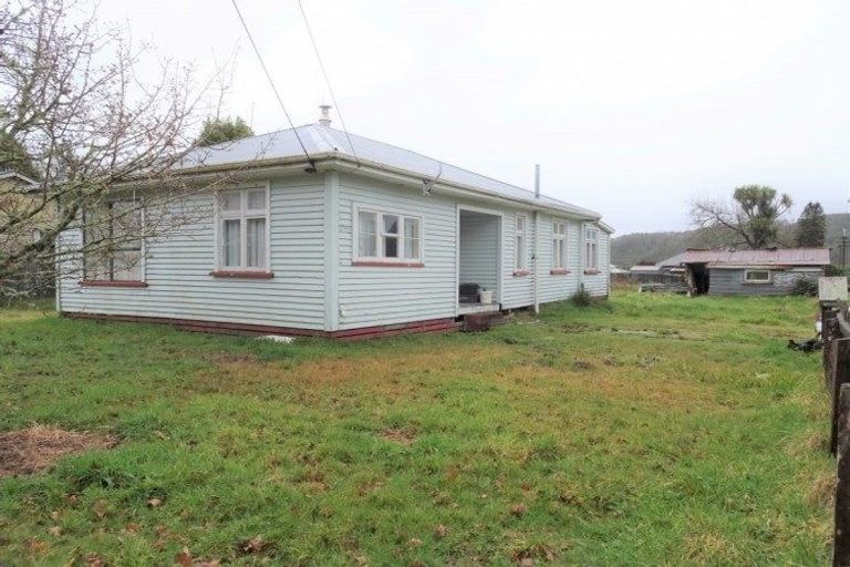 Photo of property in 4 Herald Street, Dobson, Greymouth, 7805