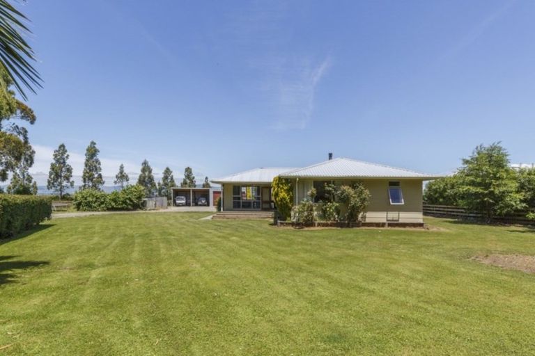 Photo of property in 281 Hoihere Road, Tiakitahuna, Palmerston North, 4477