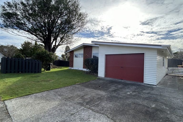 Photo of property in 3 Byrd Street, Levin, 5510