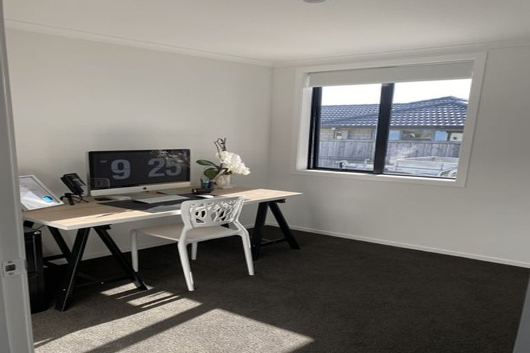 Photo of property in 37 Livingstone Drive, Papamoa Beach, Papamoa, 3118