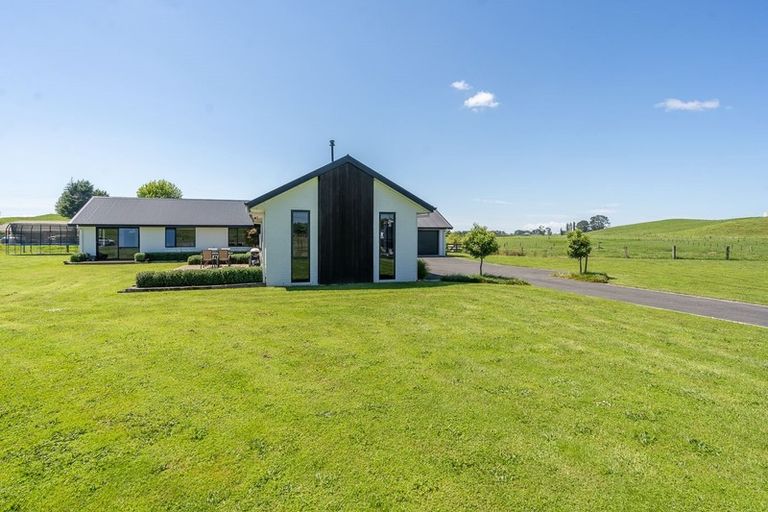 Photo of property in 133 Robson Road, Ngahinapouri, Hamilton, 3290