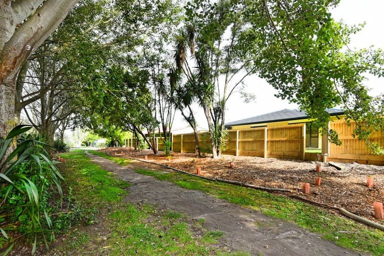 Photo of property in 2/2 Gates Lane, Woolston, Christchurch, 8023