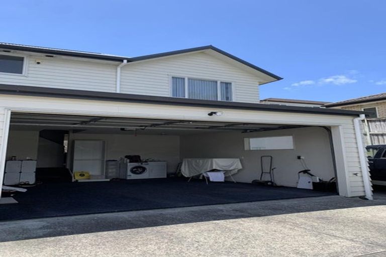 Photo of property in 5/46 Packspur Drive, Flat Bush, Auckland, 2016