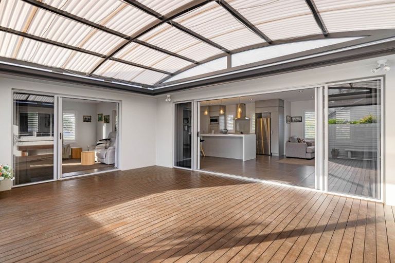 Photo of property in 2 Lamia Grove, Papamoa Beach, Papamoa, 3118