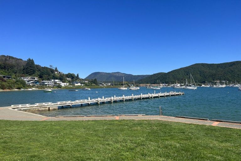 Photo of property in 60 Moana View Road, Waikawa, Picton, 7220