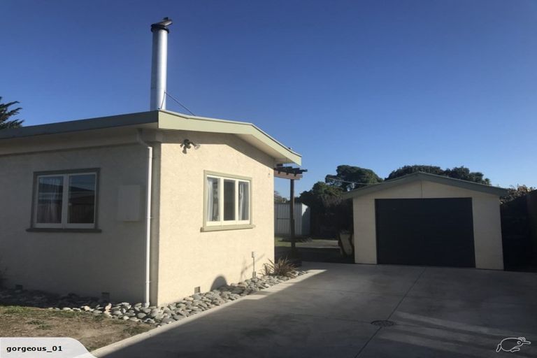 Photo of property in 134 Pine Avenue, South New Brighton, Christchurch, 8062