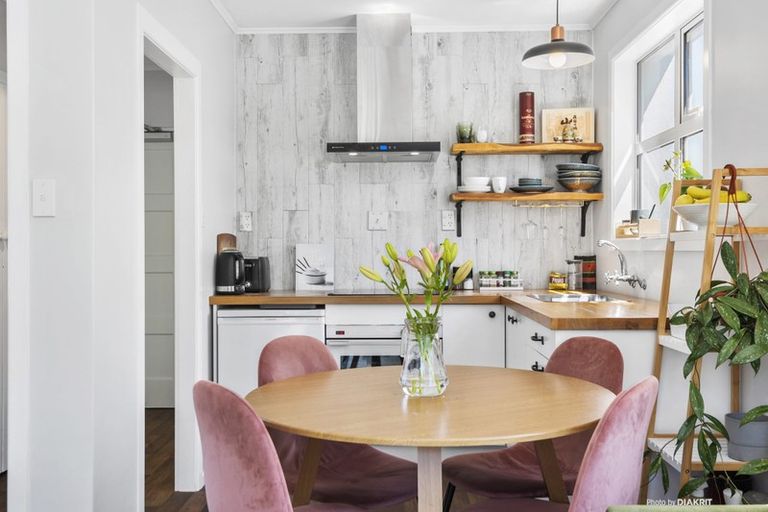 Photo of property in 4/36 Roxburgh Street, Mount Victoria, Wellington, 6011