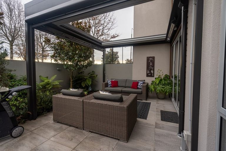 Photo of property in 22 Mona Vale Avenue, Riccarton, Christchurch, 8011