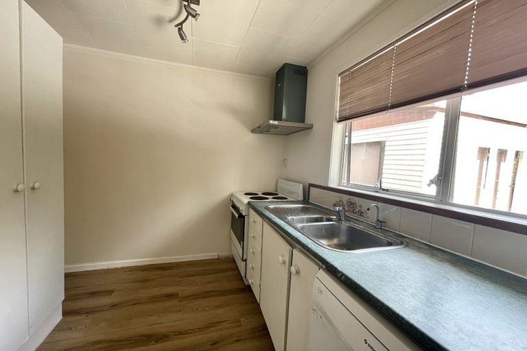 Photo of property in 5 Eagleson Street, Northcross, Auckland, 0632