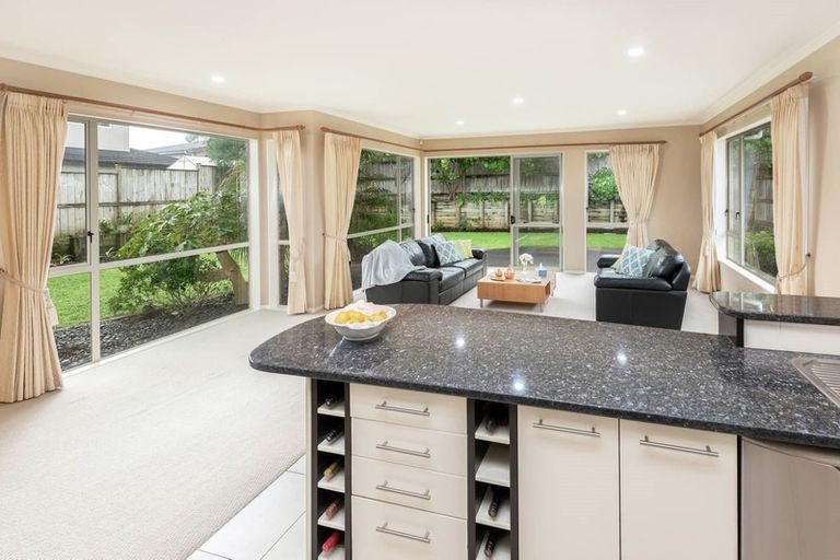 Photo of property in 100 Middlefield Drive, Flat Bush, Auckland, 2016