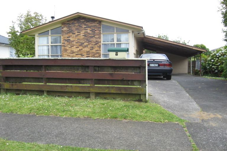 Photo of property in 7 Nicola Place, Mangere, Auckland, 2022