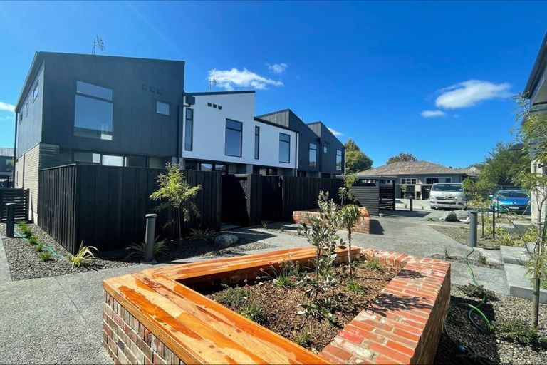 Photo of property in 5/235 Cranford Street, St Albans, Christchurch, 8014