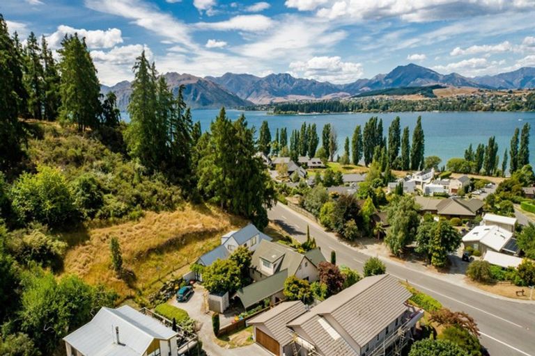 Photo of property in 53 Sargood Drive, Wanaka, 9305