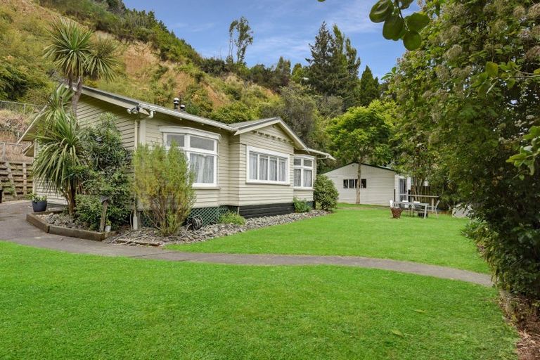 Photo of property in 52 Atawhai Drive, The Wood, Nelson, 7010