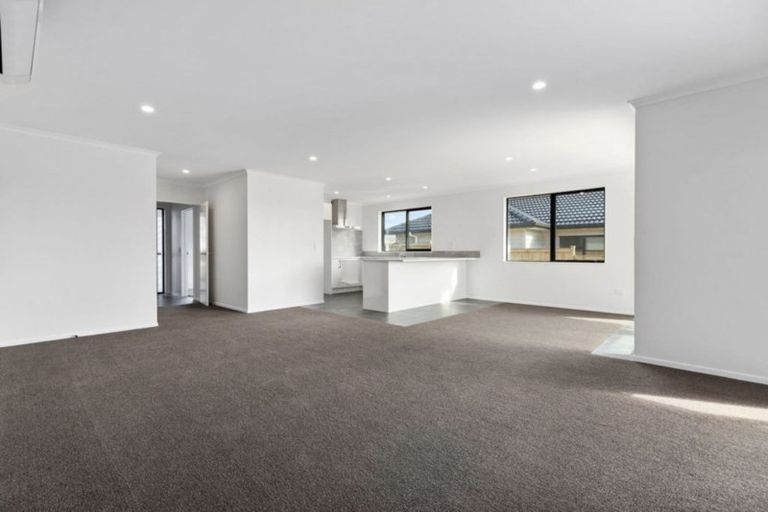 Photo of property in 24 Peter Bourne Drive, Pokeno, 2402