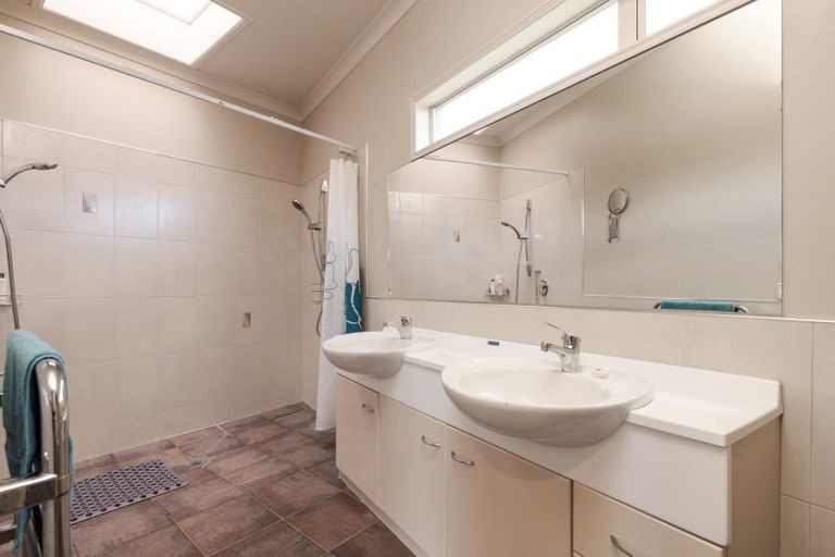 Photo of property in 65 Rowesdale Drive, Ohauiti, Tauranga, 3112