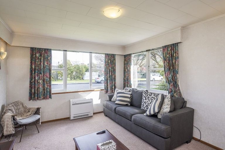 Photo of property in 52a Tui Road, Raumati Beach, Paraparaumu, 5032