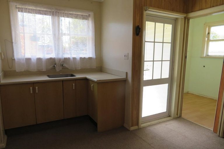 Photo of property in 20 Oxford Crescent, Ebdentown, Upper Hutt, 5018