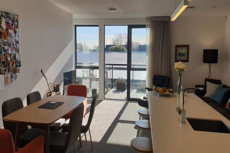 Photo of property in 4/275 Kilmore Street, Christchurch Central, Christchurch, 8011