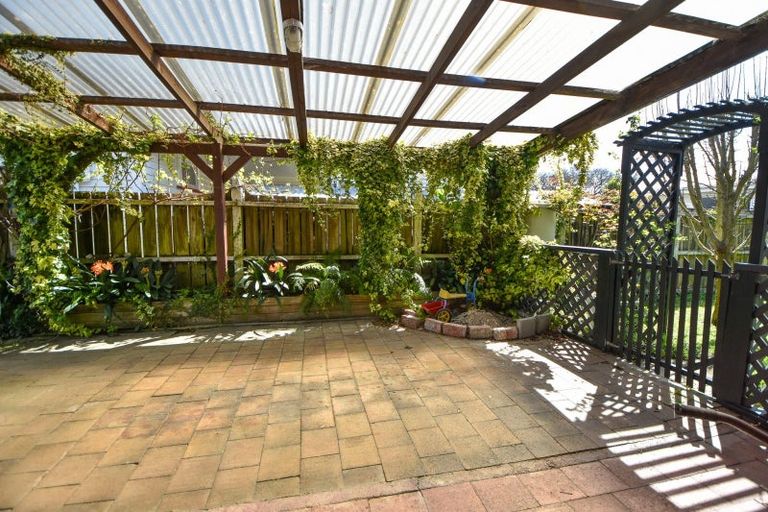 Photo of property in 8 Davy Street, Carterton, 5713