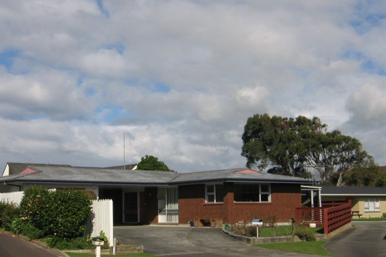 Photo of property in 15 Mudgway Place, Awapuni, Palmerston North, 4412