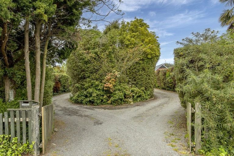 Photo of property in 28 Blair Avenue, Papanui, Christchurch, 8053