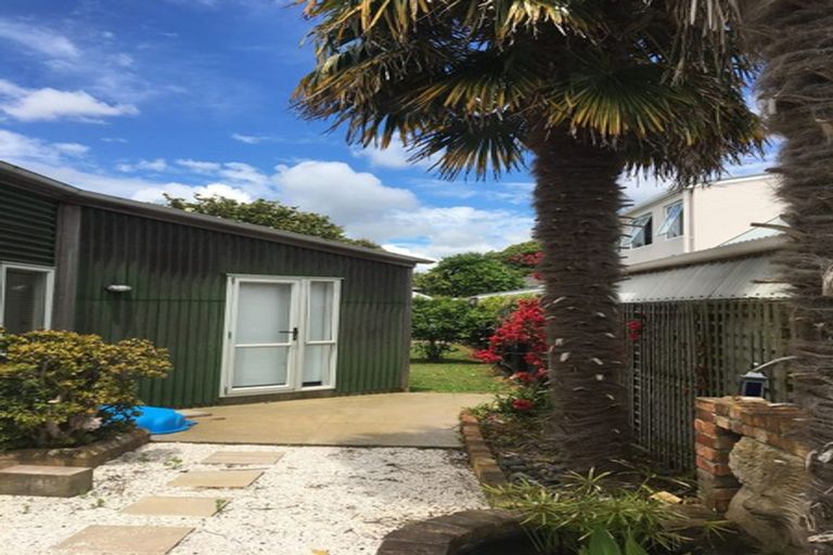 Photo of property in 273a Meola Road, Point Chevalier, Auckland, 1022