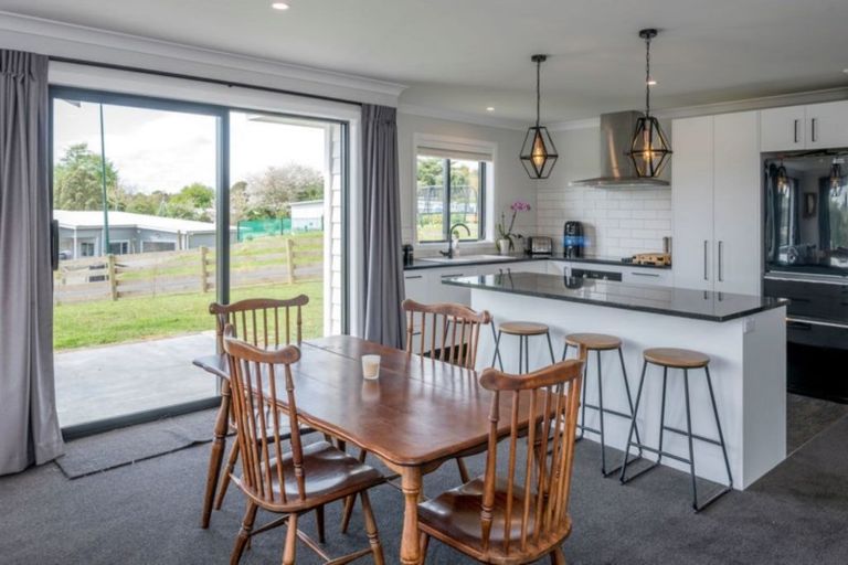 Photo of property in 4 Corbin Court, Ohau, Levin, 5570