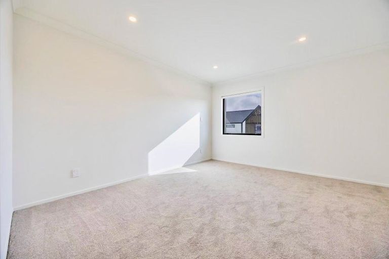 Photo of property in 13 Murray Grey Lane, Karaka, 2580