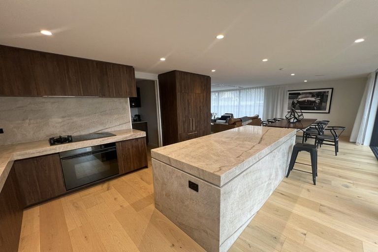 Photo of property in 1b Taunton Green, Papanui, Christchurch, 8052